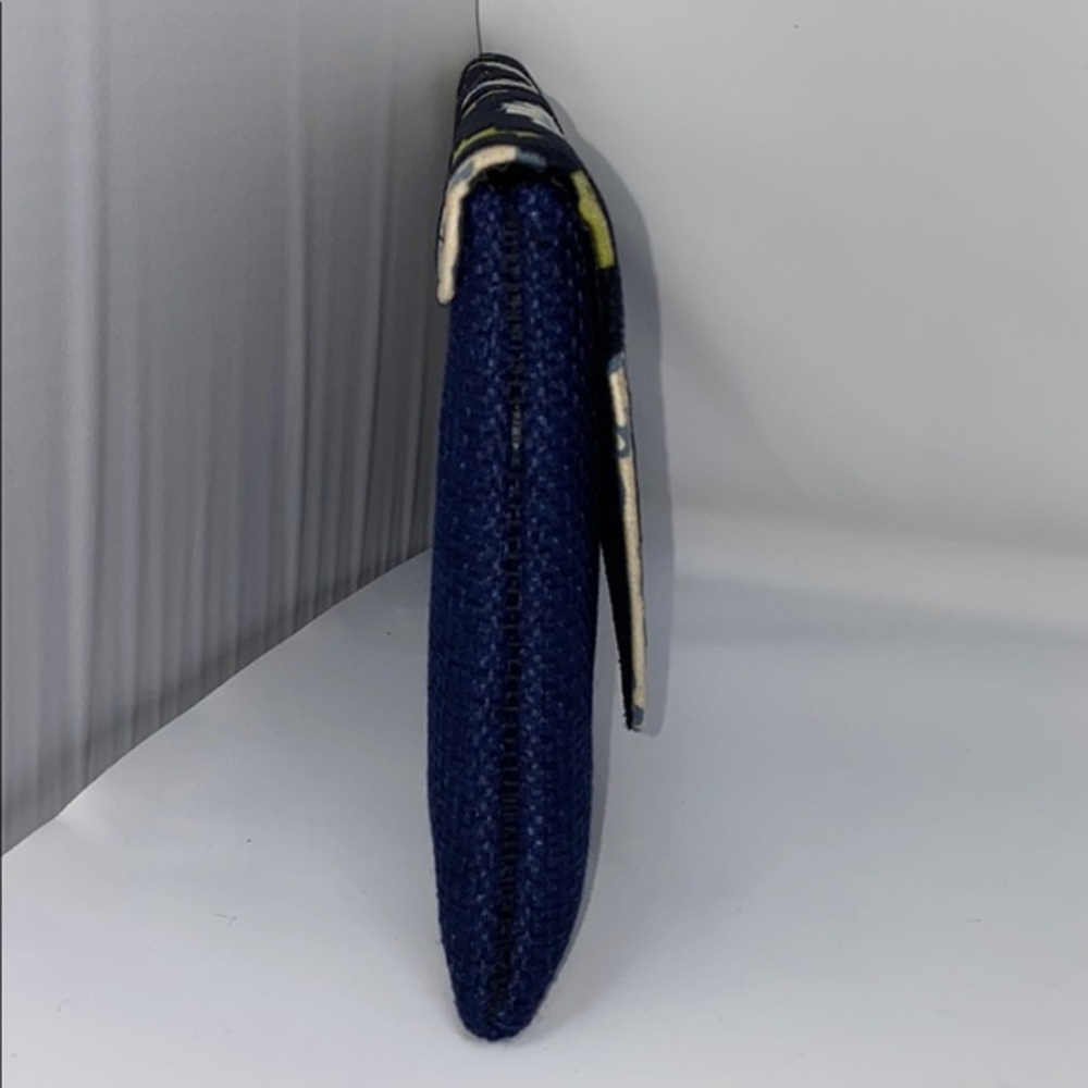 Vintage Velvet Ribbed‎ Clutch - Picture 3 of 6